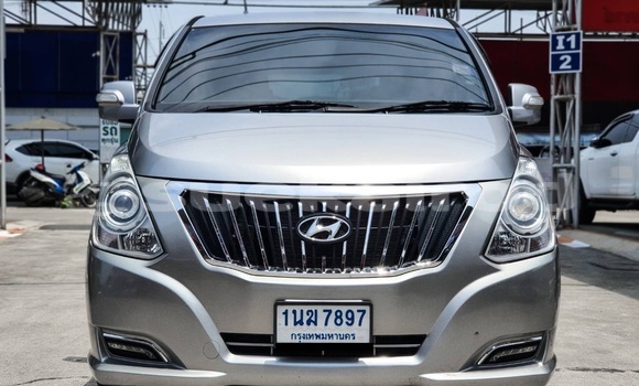 Buy Used Hyundai H1 Other Car in Bangkok in Bangkok Buy Used Hyundai H1 Other Car in Bangkok in Bangkok