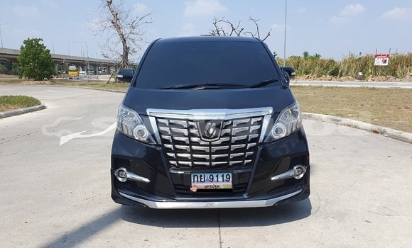 Buy Used Toyota Alphard White Car in Bangkok in Bangkok Buy Used Toyota Alphard White Car in Bangkok in Bangkok