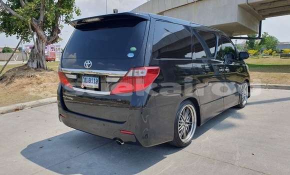 Buy Used Toyota Alphard White Car in Bangkok in Bangkok Buy Used Toyota Alphard White Car in Bangkok in Bangkok