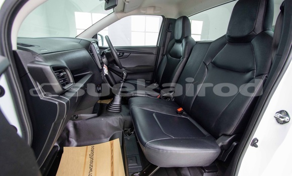 Buy Used Isuzu D-Max White Car in Bangkok in Bangkok Buy Used Isuzu D-Max White Car in Bangkok in Bangkok