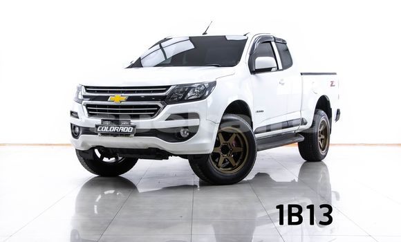 Buy Used Chevrolet Colorado White Car in Bangkok in Bangkok Buy Used Chevrolet Colorado White Car in Bangkok in Bangkok