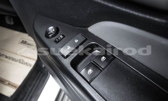 Buy Used Chevrolet Colorado White Car in Bangkok in Bangkok Buy Used Chevrolet Colorado White Car in Bangkok in Bangkok