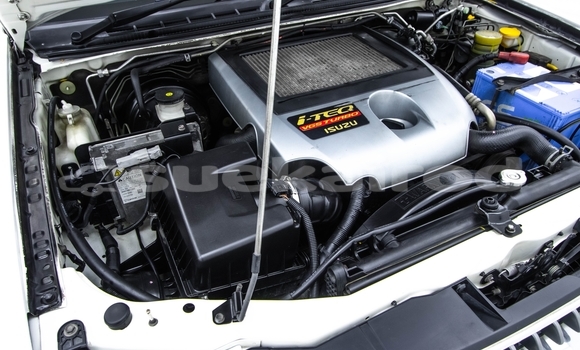 Buy Used Isuzu MU-7 White Car in Bangkok in Bangkok Buy Used Isuzu MU-7 White Car in Bangkok in Bangkok