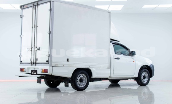 Buy Used Isuzu D-Max White Car in Bangkok in Bangkok Buy Used Isuzu D-Max White Car in Bangkok in Bangkok