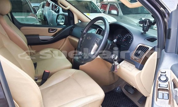 Buy Used Hyundai H1 Brown Car in Bangkok in Bangkok Buy Used Hyundai H1 Brown Car in Bangkok in Bangkok