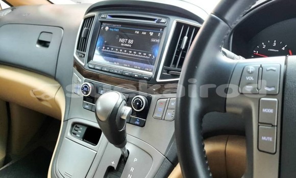 Buy Used Hyundai H1 Brown Car in Bangkok in Bangkok Buy Used Hyundai H1 Brown Car in Bangkok in Bangkok