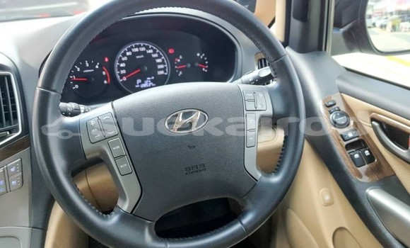 Buy Used Hyundai H1 Brown Car in Bangkok in Bangkok Buy Used Hyundai H1 Brown Car in Bangkok in Bangkok
