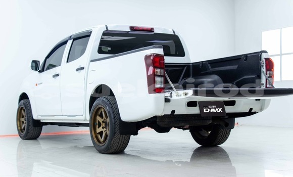 ซื้อ รถมือสอง Isuzu D-Max ขาว รถยนต์ ใน %{เมือง} ใน กรุงเทพมหานคร ซื้อ รถมือสอง Isuzu D-Max ขาว รถยนต์ ใน %{เมือง} ใน กรุงเทพมหานคร