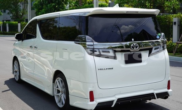 ซื้อ รถมือสอง Toyota Vellfire ขาว รถยนต์ ใน %{เมือง} ใน กรุงเทพมหานคร ซื้อ รถมือสอง Toyota Vellfire ขาว รถยนต์ ใน %{เมือง} ใน กรุงเทพมหานคร