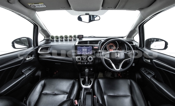 Buy Used Honda Jazz White Car in Bangkok in Bangkok Buy Used Honda Jazz White Car in Bangkok in Bangkok