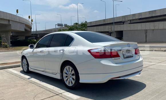 ซื้อ รถมือสอง Honda Accord ขาว รถยนต์ ใน %{เมือง} ใน กรุงเทพมหานคร ซื้อ รถมือสอง Honda Accord ขาว รถยนต์ ใน %{เมือง} ใน กรุงเทพมหานคร