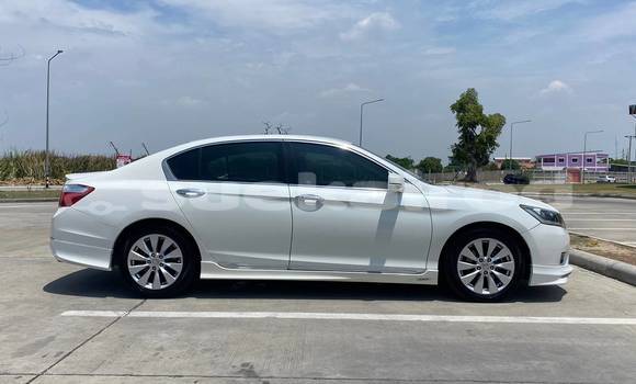 ซื้อ รถมือสอง Honda Accord ขาว รถยนต์ ใน %{เมือง} ใน กรุงเทพมหานคร ซื้อ รถมือสอง Honda Accord ขาว รถยนต์ ใน %{เมือง} ใน กรุงเทพมหานคร