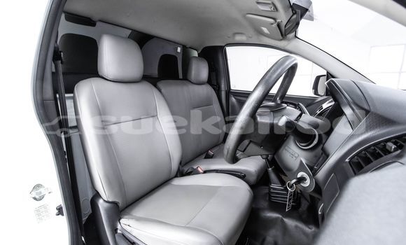 ซื้อ รถมือสอง Isuzu D-Max ขาว รถยนต์ ใน %{เมือง} ใน กรุงเทพมหานคร ซื้อ รถมือสอง Isuzu D-Max ขาว รถยนต์ ใน %{เมือง} ใน กรุงเทพมหานคร