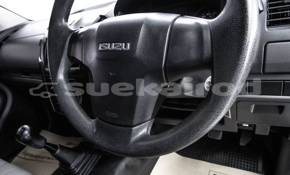Buy Used Isuzu D-Max White Car in Bangkok in Bangkok Buy Used Isuzu D-Max White Car in Bangkok in Bangkok