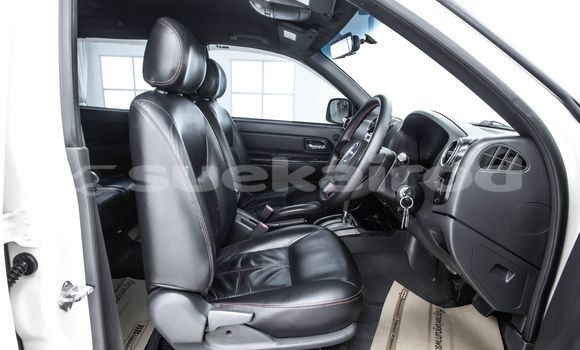 Buy Used Isuzu MU-7 White Car in Bangkok in Bangkok Buy Used Isuzu MU-7 White Car in Bangkok in Bangkok