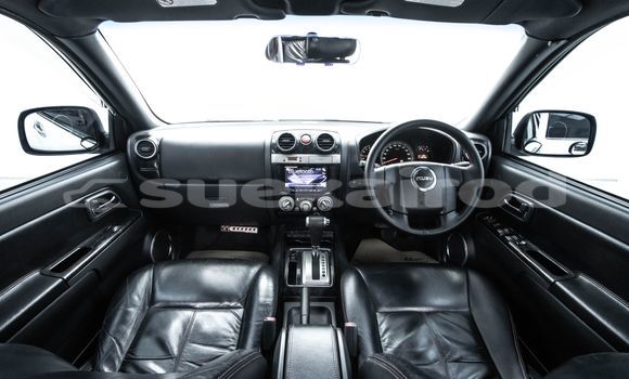 Buy Used Isuzu MU-7 White Car in Bangkok in Bangkok Buy Used Isuzu MU-7 White Car in Bangkok in Bangkok