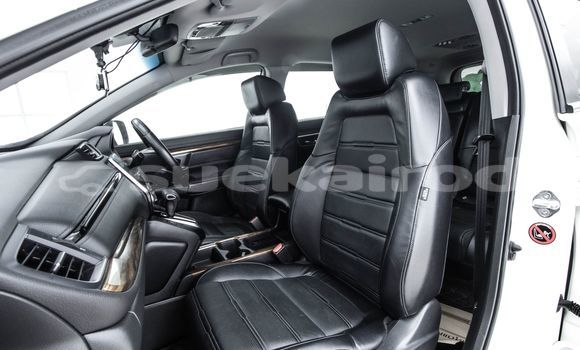 Buy Used Honda CR-V White Car in Bangkok in Bangkok Buy Used Honda CR-V White Car in Bangkok in Bangkok