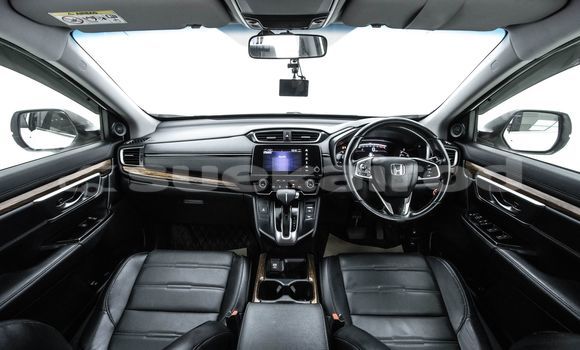 Buy Used Honda CR-V White Car in Bangkok in Bangkok Buy Used Honda CR-V White Car in Bangkok in Bangkok