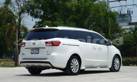 ซื้อ รถมือสอง Kia Carnival ขาว รถยนต์ ใน %{เมือง} ใน กรุงเทพมหานคร ซื้อ รถมือสอง Kia Carnival ขาว รถยนต์ ใน %{เมือง} ใน กรุงเทพมหานคร