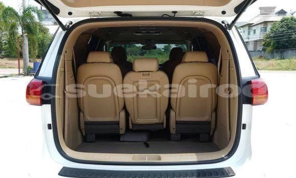 ซื้อ รถมือสอง Kia Carnival ขาว รถยนต์ ใน %{เมือง} ใน กรุงเทพมหานคร ซื้อ รถมือสอง Kia Carnival ขาว รถยนต์ ใน %{เมือง} ใน กรุงเทพมหานคร