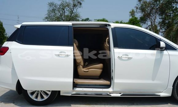 ซื้อ รถมือสอง Kia Carnival ขาว รถยนต์ ใน %{เมือง} ใน กรุงเทพมหานคร ซื้อ รถมือสอง Kia Carnival ขาว รถยนต์ ใน %{เมือง} ใน กรุงเทพมหานคร