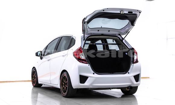 ซื้อ รถมือสอง Honda Jazz ขาว รถยนต์ ใน %{เมือง} ใน กรุงเทพมหานคร ซื้อ รถมือสอง Honda Jazz ขาว รถยนต์ ใน %{เมือง} ใน กรุงเทพมหานคร