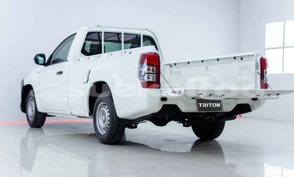 Buy Used Mitsubishi Triton White Car in Bangkok in Bangkok Buy Used Mitsubishi Triton White Car in Bangkok in Bangkok