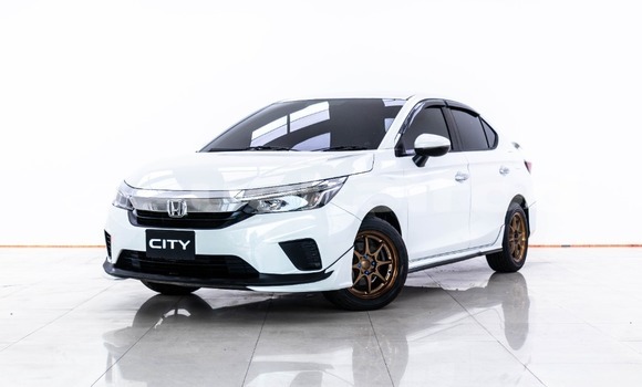 ซื้อ รถมือสอง Honda City ขาว รถยนต์ ใน %{เมือง} ใน กรุงเทพมหานคร