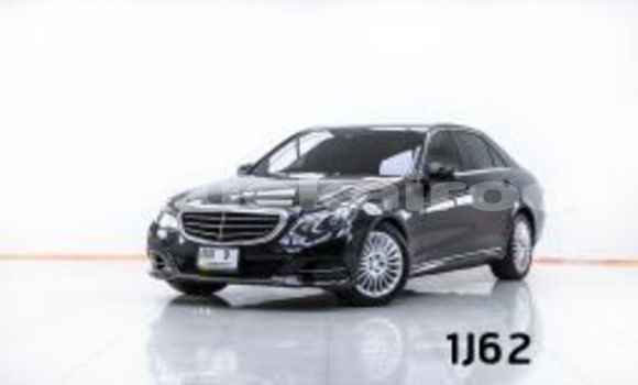 Buy Used Mercedes-Benz E-Classe Black Car in Bangkok in Bangkok Buy Used Mercedes-Benz E-Classe Black Car in Bangkok in Bangkok