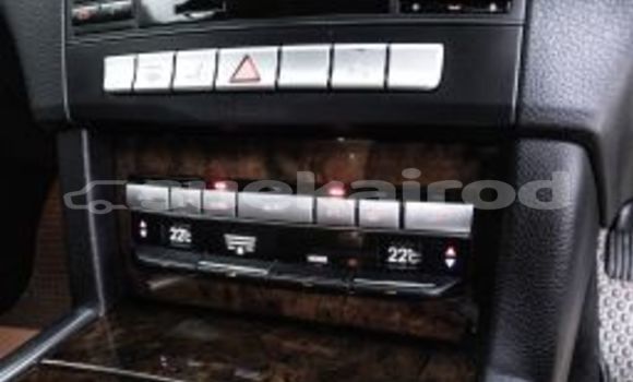 Buy Used Mercedes-Benz E-Classe Black Car in Bangkok in Bangkok Buy Used Mercedes-Benz E-Classe Black Car in Bangkok in Bangkok