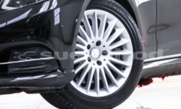 Buy Used Mercedes-Benz E-Classe Black Car in Bangkok in Bangkok Buy Used Mercedes-Benz E-Classe Black Car in Bangkok in Bangkok