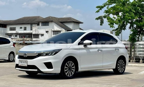 Buy Used Honda City White Car in Bangkok in Bangkok