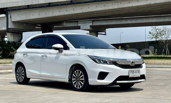 Buy Used Honda City White Car in Bangkok in Bangkok Buy Used Honda City White Car in Bangkok in Bangkok