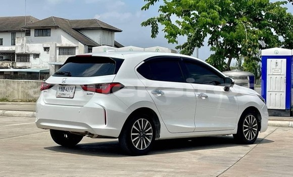 Buy Used Honda City White Car in Bangkok in Bangkok Buy Used Honda City White Car in Bangkok in Bangkok