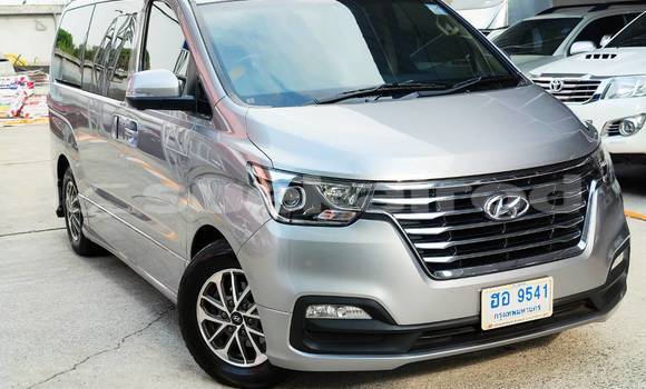 Buy Used Hyundai H1 Other Car in Bangkok in Bangkok Buy Used Hyundai H1 Other Car in Bangkok in Bangkok