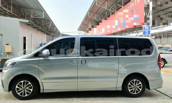 Buy Used Hyundai H1 Other Car in Bangkok in Bangkok Buy Used Hyundai H1 Other Car in Bangkok in Bangkok