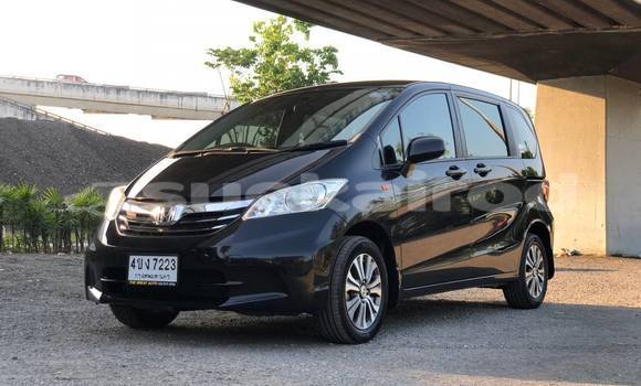 ซื้อ รถมือสอง Honda Freed สีดำ รถยนต์ ใน %{เมือง} ใน กรุงเทพมหานคร