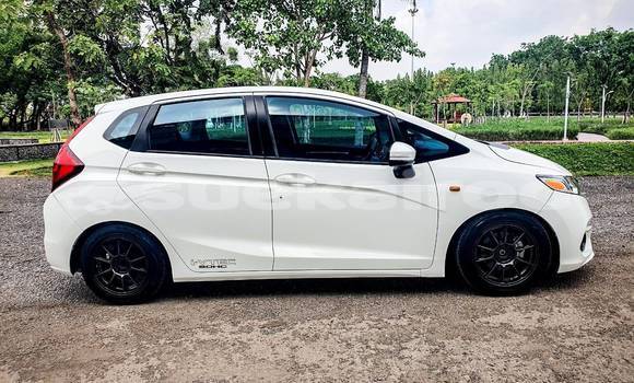 Buy Used Honda Jazz White Car in Bangkok in Bangkok Buy Used Honda Jazz White Car in Bangkok in Bangkok