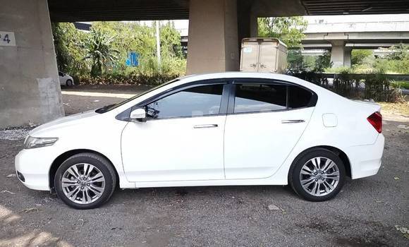 Buy Used Honda City White Car in Bangkok in Bangkok Buy Used Honda City White Car in Bangkok in Bangkok