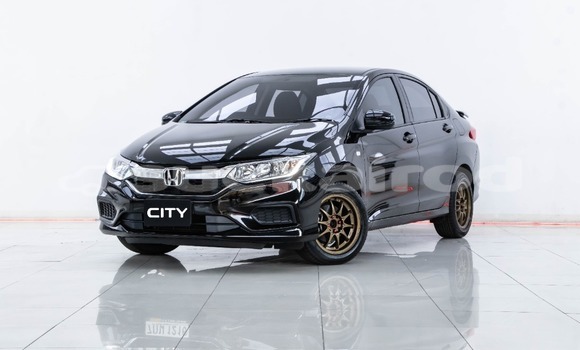 ซื้อ รถมือสอง Honda City สีดำ รถยนต์ ใน %{เมือง} ใน กรุงเทพมหานคร