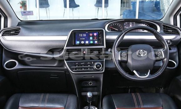 Buy Used Toyota Sienta White Car in Bangkok in Bangkok Buy Used Toyota Sienta White Car in Bangkok in Bangkok