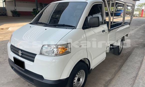 Buy Used Suzuki Carry White Car in Udon Thani in Udon Thani Buy Used Suzuki Carry White Car in Udon Thani in Udon Thani