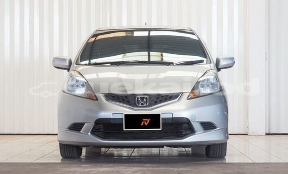 Buy Used Honda Jazz Silver Car in Udon Thani in Udon Thani Buy Used Honda Jazz Silver Car in Udon Thani in Udon Thani