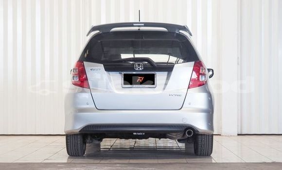 Buy Used Honda Jazz Silver Car in Udon Thani in Udon Thani Buy Used Honda Jazz Silver Car in Udon Thani in Udon Thani