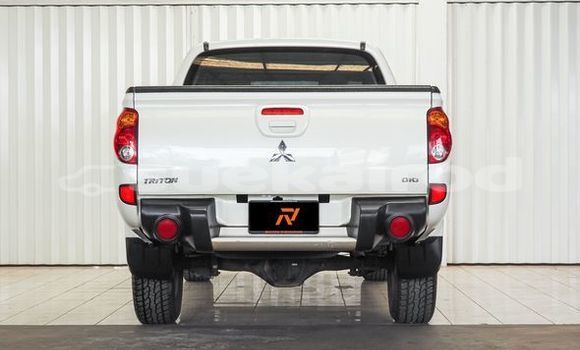 Buy Used Mitsubishi Triton White Car in Udon Thani in Udon Thani Buy Used Mitsubishi Triton White Car in Udon Thani in Udon Thani