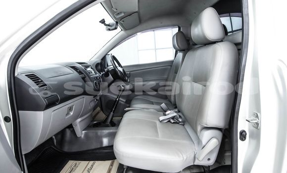 Buy Used Toyota Hiluxe VIGO Other Car in Bangkok in Bangkok Buy Used Toyota Hiluxe VIGO Other Car in Bangkok in Bangkok