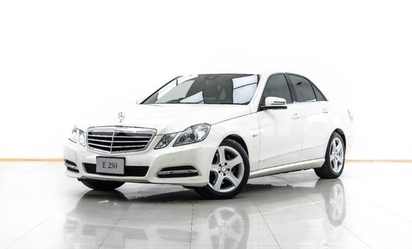 ซื้อ รถมือสอง Mercedes‒Benz E–Class ขาว รถยนต์ ใน %{เมือง} ใน กรุงเทพมหานคร ซื้อ รถมือสอง Mercedes‒Benz E–Class ขาว รถยนต์ ใน %{เมือง} ใน กรุงเทพมหานคร