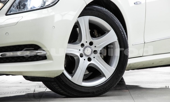 Buy Used Mercedes‒Benz E–Class White Car in Bangkok in Bangkok Buy Used Mercedes‒Benz E–Class White Car in Bangkok in Bangkok