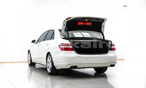 Buy Used Mercedes‒Benz E–Class White Car in Bangkok in Bangkok Buy Used Mercedes‒Benz E–Class White Car in Bangkok in Bangkok
