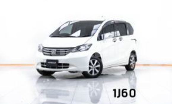Buy Used Honda Freed White Car in Bangkok in Bangkok Buy Used Honda Freed White Car in Bangkok in Bangkok